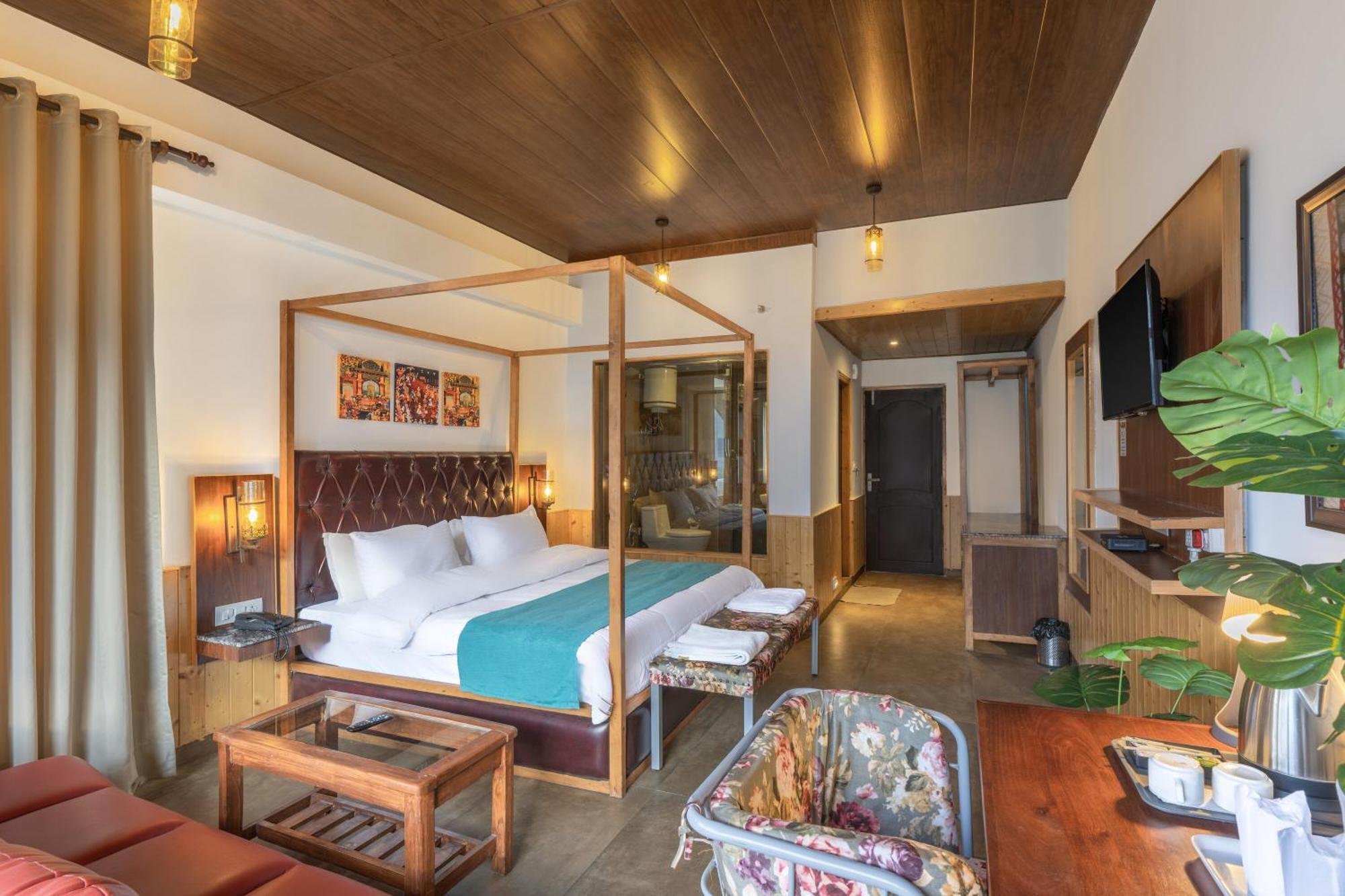 Echor Himalayan Heights Manali Hotel ภายนอก รูปภาพ
