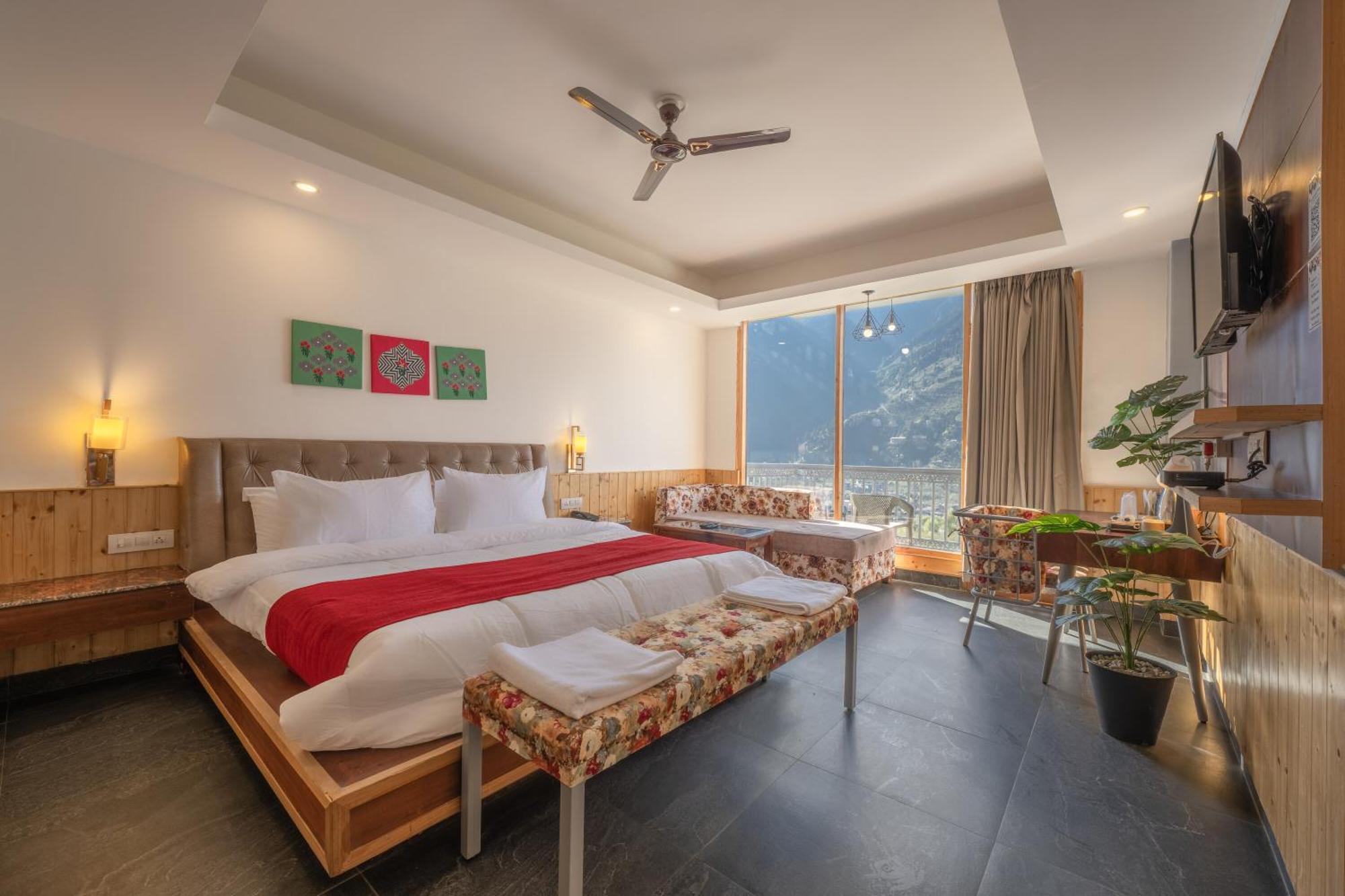 Echor Himalayan Heights Manali Hotel ภายนอก รูปภาพ