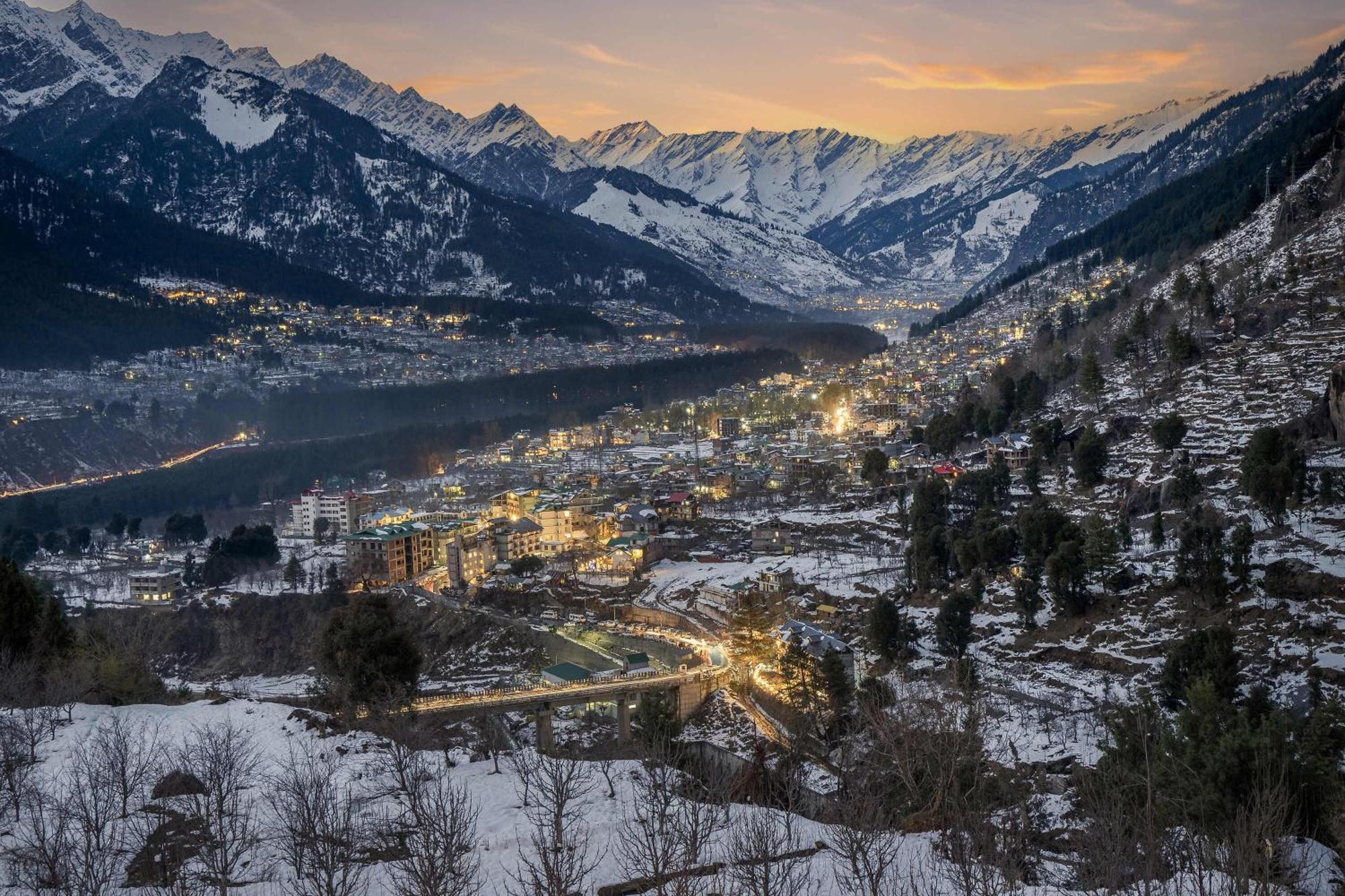 Echor Himalayan Heights Manali Hotel ภายนอก รูปภาพ